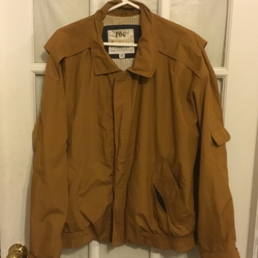 Vintage tan/ brown London Fog jacket- size 40 regular. Striped lining, pockets